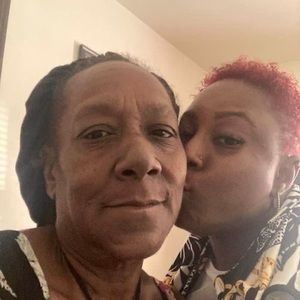 Meet your Posher, Andria